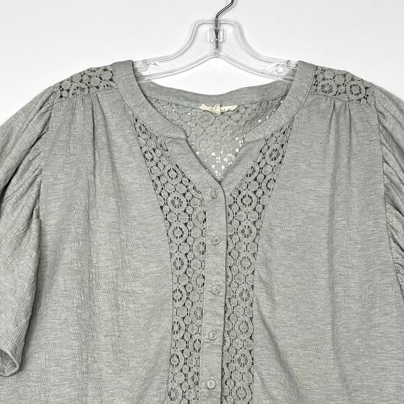 Easel Flutter Sleeve Button Up Lace Top Gray Womens Large - Picture 5 of 12